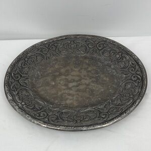 Wilton Armetale Antique-Style Embossed Round PEWTER Tray in Silver Gray WW&MARY